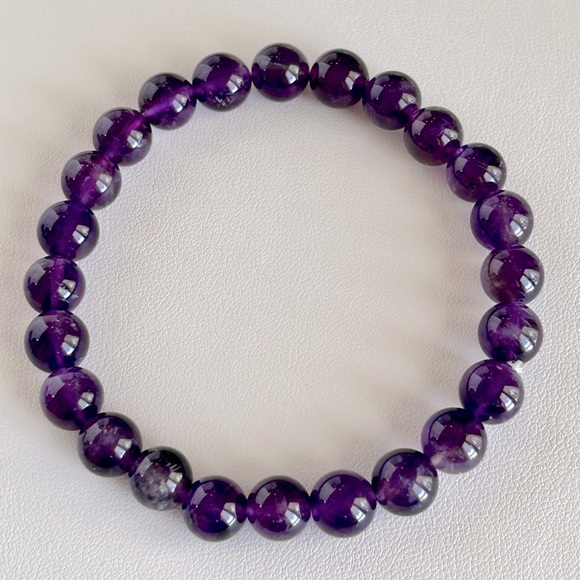 8mm Chevron Amethyst Stretch Bracelet - Picture 4 of 6